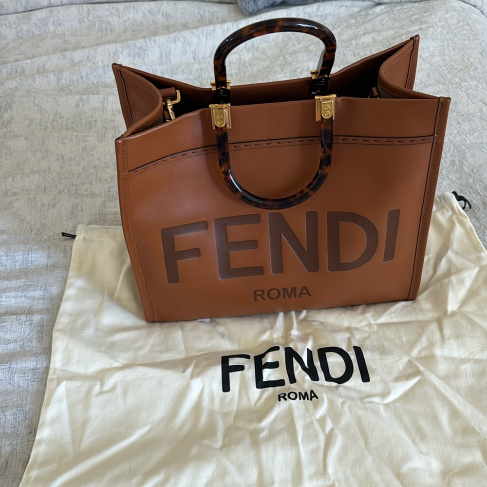 Almost new Fendi tote